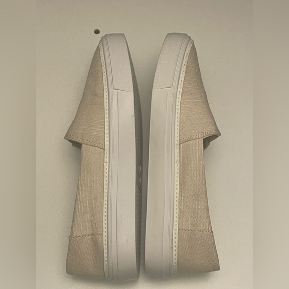 TOM‘S PARKER SLIP ON WOMEN’S BEIGE SNEAKERS CASUAL SHOES SIZE 7.5 - Picture 5 of 8